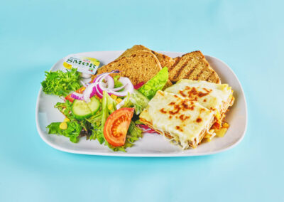 LASAGNE /159,-  Med salat, brød og smør