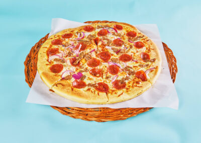 MARGHERITA Med/119,- Stor/149-  Ost og tomter.