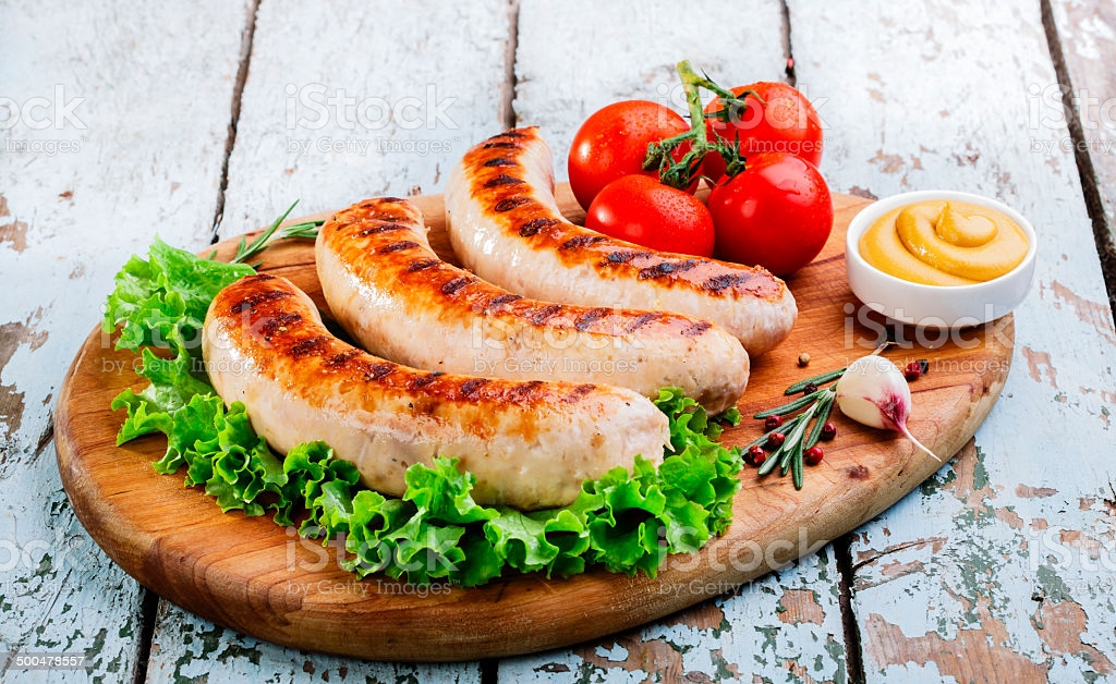 KYLLING PØLSE /69,-   med pommes